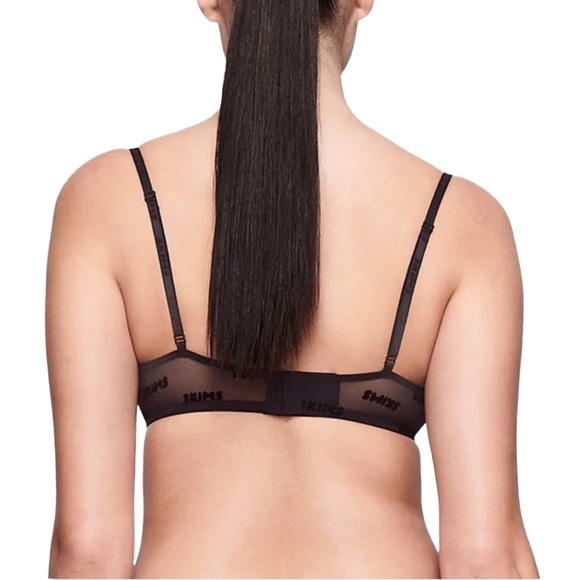 SKIMS After Hours Straight Neck Underwire Bra - Picture 2 of 5